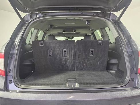 Used 2021 Honda Pilot Touring image 17