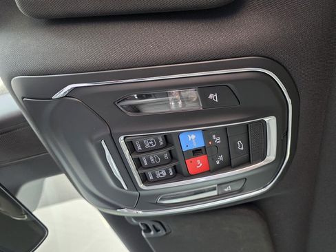 New 2025 Jeep Wagoneer Series II image 43