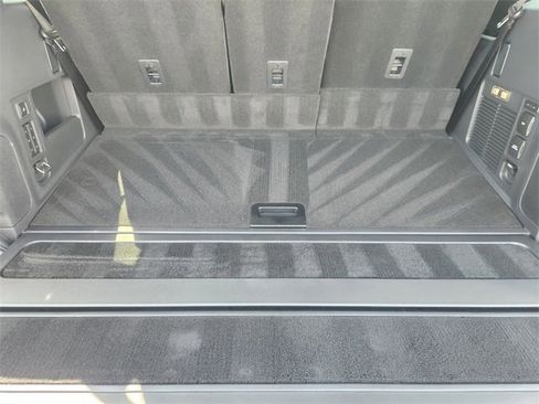 New 2025 Lincoln Navigator Reserve w/ Jet Appearance Package image 31