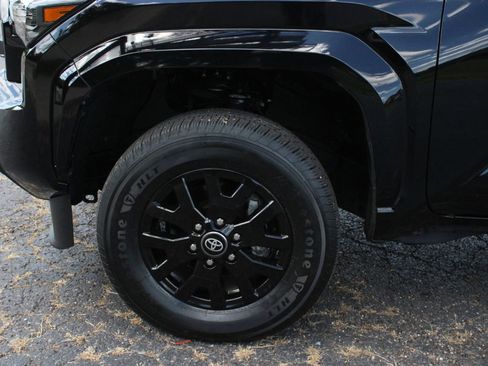 Used 2024 Toyota Tacoma SR5 AWD/4WD image 11