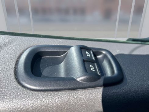 Used 2023 Ford Transit 350 XLT image 21