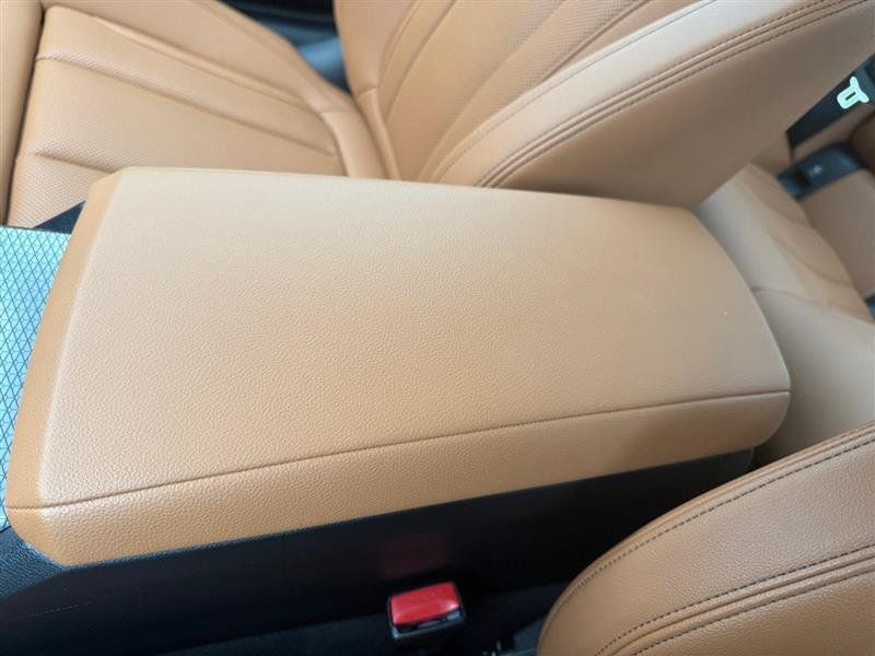 Used 2025 BMW M440i Coupe w/ Premium Package RWD image 32