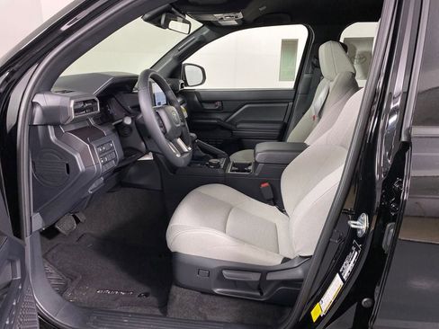 New 2025 Toyota 4Runner SR5 image 7