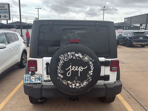 Used 2017 Jeep Wrangler Unlimited Sport w/ Quick Order Package 24S image 8