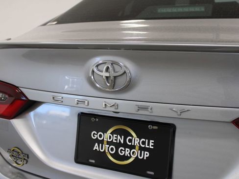 Used 2023 Toyota Camry SE image 13
