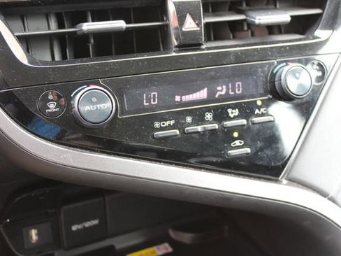 Used 2024 Toyota Camry XSE image 22