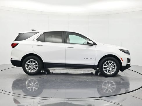 Used 2024 Chevrolet Equinox LT AWD/4WD image 4
