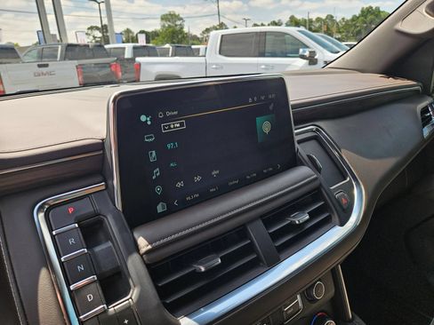 Used 2023 Chevrolet Tahoe LT w/ Luxury Package RWD image 18