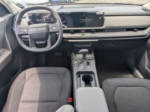New 2027 Kia Seltos S FWD image 15