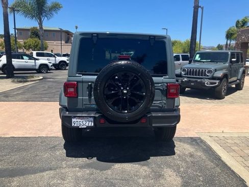 Certified 2025 Jeep Wrangler Unlimited Sahara AWD/4WD image 9