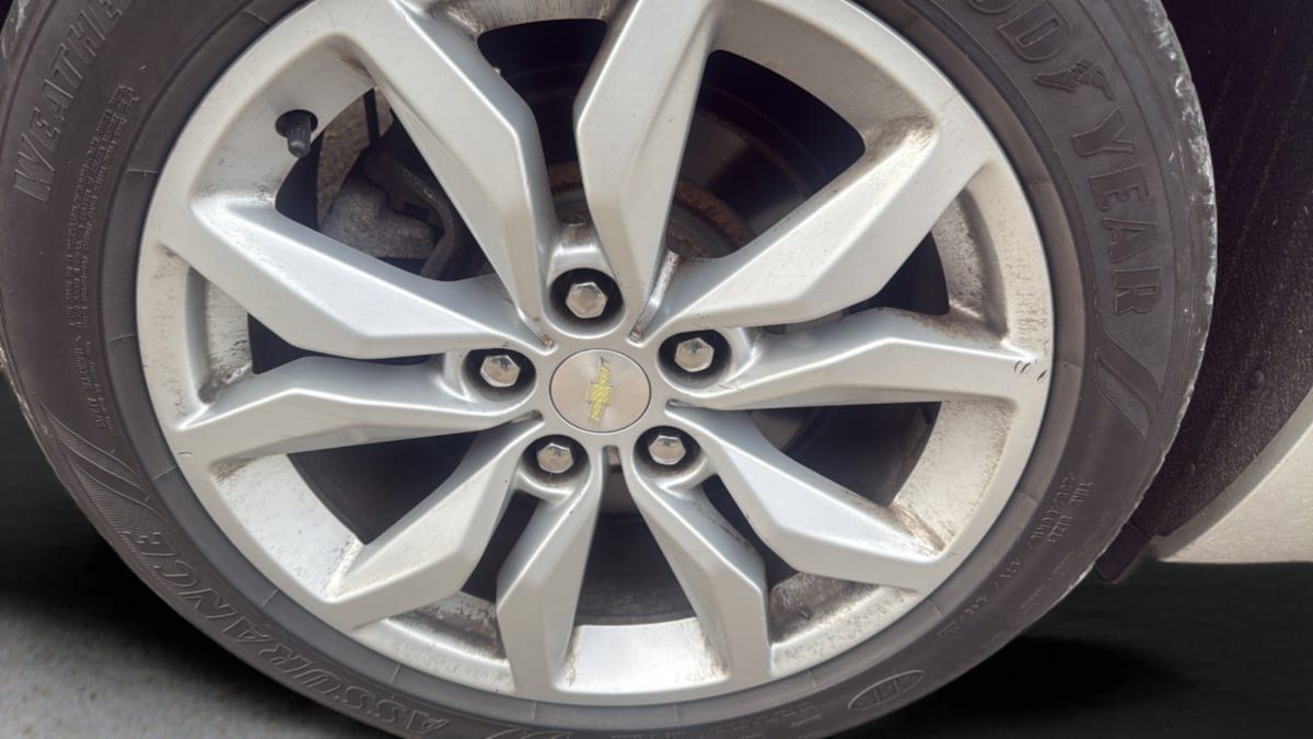 Used 2016 Chevrolet Impala LT FWD image 16