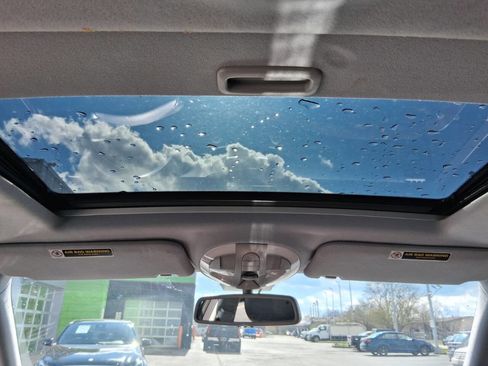 Used 2006 Mercedes-Benz E 350 4MATIC Sedan w/ Premium Pkg image 15