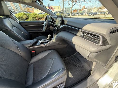 Used 2024 Toyota Camry XLE image 41