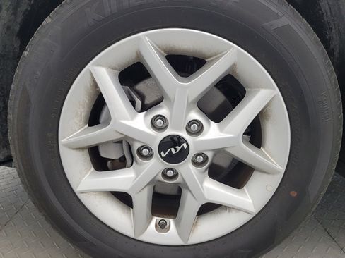 Used 2025 Kia Soul LX w/ LX Technology Package image 31