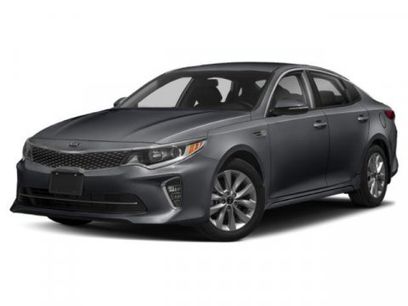 Used 2018 Kia Optima S w/ Panoramic Sunroof Package