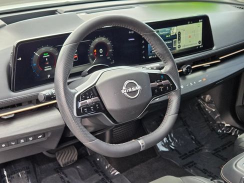 Used 2024 Nissan Ariya FWD image 29