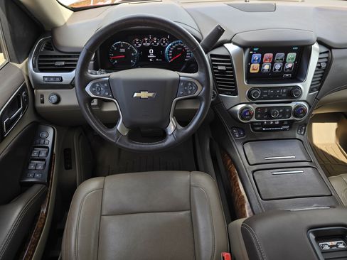 Used 2017 Chevrolet Tahoe Premier RWD image 13