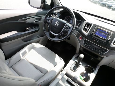 Used 2018 Honda Ridgeline RTL image 9