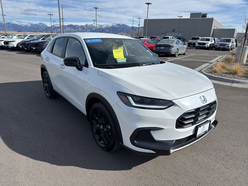 Certified 2024 Honda HR-V Sport image 1