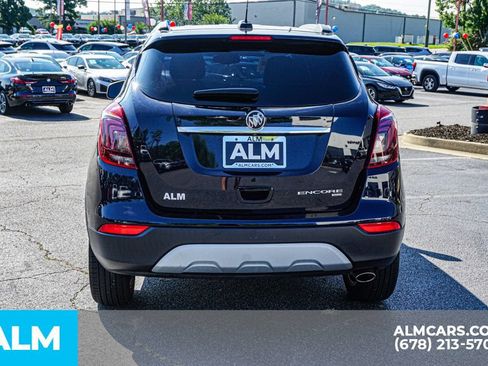 Used 2021 Buick Encore Preferred AWD/4WD image 10