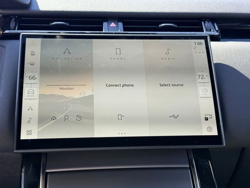 Used 2025 Land Rover Range Rover Velar Dynamic SE image 22