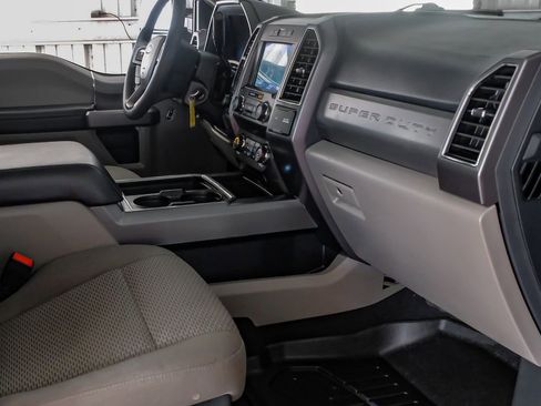 Used 2022 Ford F350 XLT w/ XLT Premium Package AWD/4WD image 12