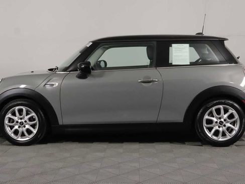 Used 2020 MINI Cooper 2-Door Hardtop FWD image 9