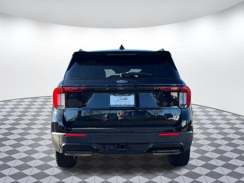 Used 2025 Ford Explorer ST-Line image 6