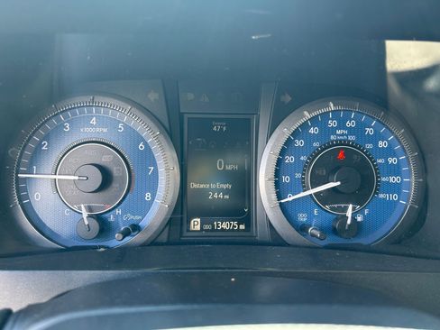 Used 2017 Toyota Sienna Limited AWD/4WD image 17