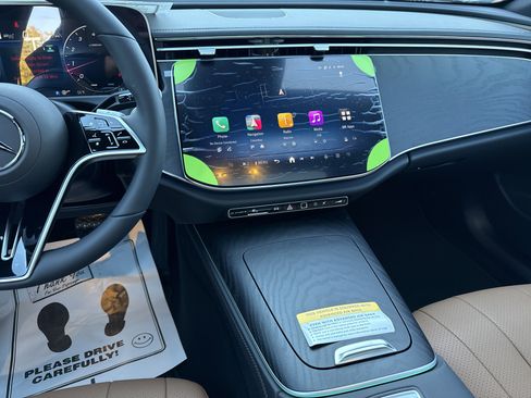 New 2026 Mercedes-Benz E 350 4MATIC Sedan image 37