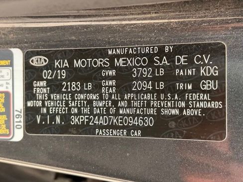 Used 2019 Kia Forte LXS FWD image 16
