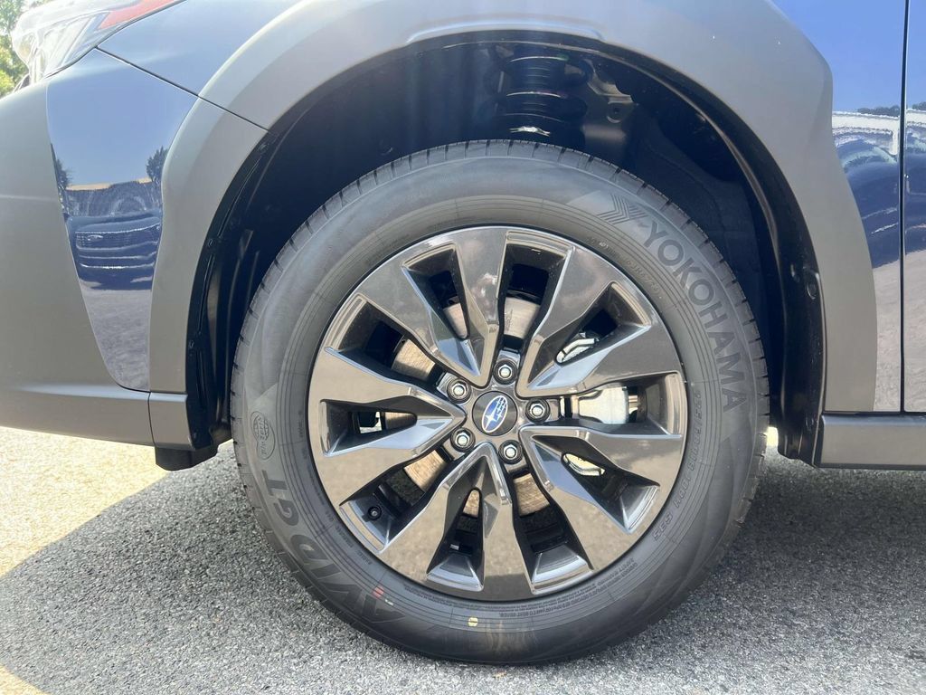 Used 2025 Subaru Outback Onyx Edition AWD/4WD image 9