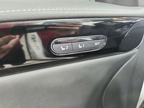 Used 2025 INFINITI QX60 Pure image 21