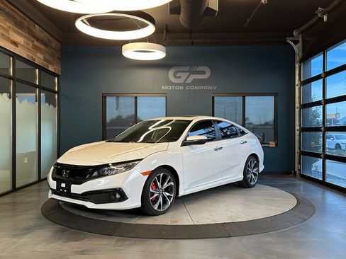 Used 2020 Honda Civic Touring image 7