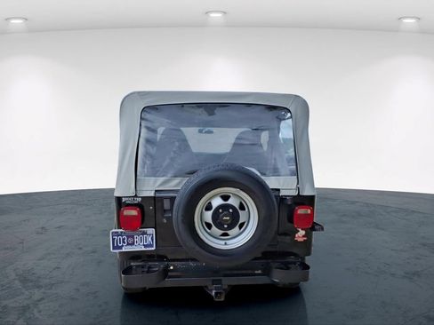 Used 1990 Jeep Wrangler 4WD image 7