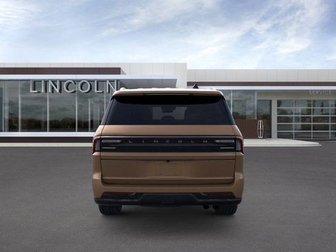New 2026 Lincoln Navigator L Black Label AWD/4WD image 5