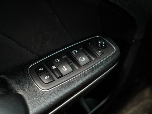 Used 2023 Dodge Charger SXT RWD image 31