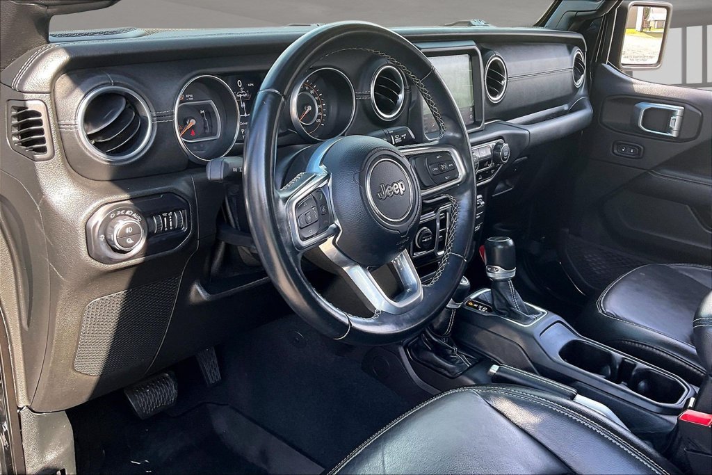 Used 2020 Jeep Gladiator Overland w/ Popular Equipment Package AWD/4WD image 17