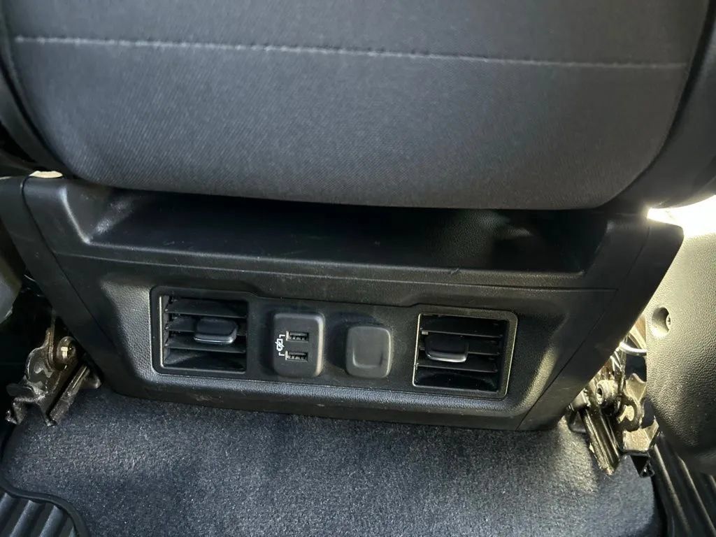 Used 2020 GMC Sierra 1500 Elevation w/ Elevation Value Package AWD/4WD image 29
