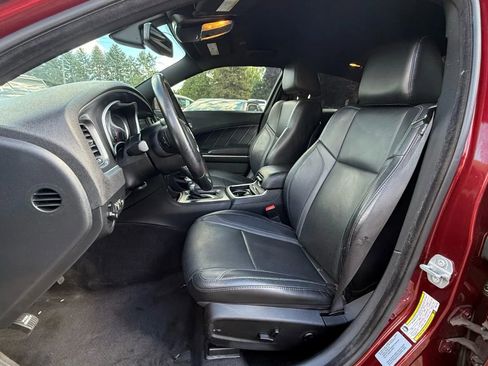Used 2017 Dodge Charger SXT w/ AWD Plus Group image 21