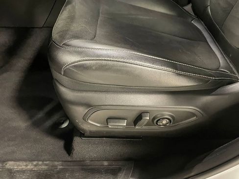 Used 2023 Jeep Grand Cherokee Altitude image 23