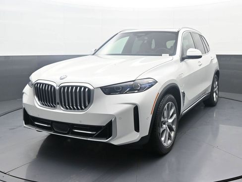New 2026 BMW X5 xDrive50e AWD/4WD image 1