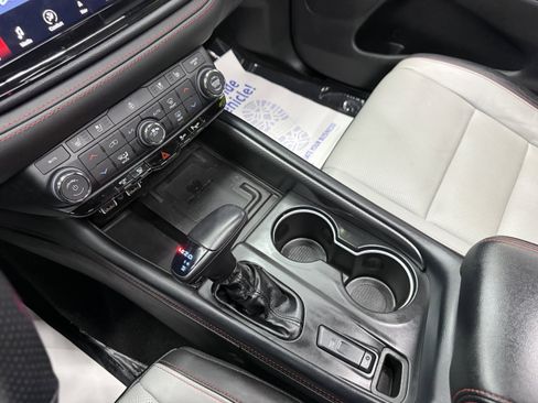 Used 2024 Dodge Durango R/T w/ Blacktop Package AWD/4WD image 23