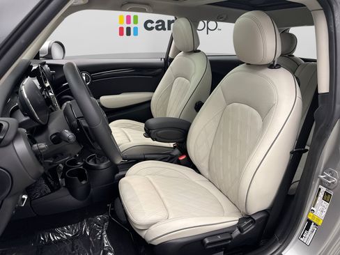 Used 2024 MINI Cooper S w/ Signature Upholstery Package FWD image 11