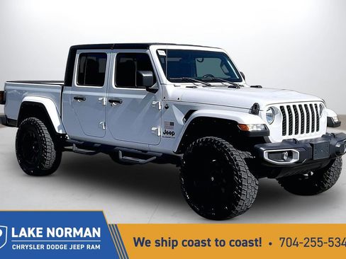 Certified 2022 Jeep Gladiator Sport AWD/4WD image 1