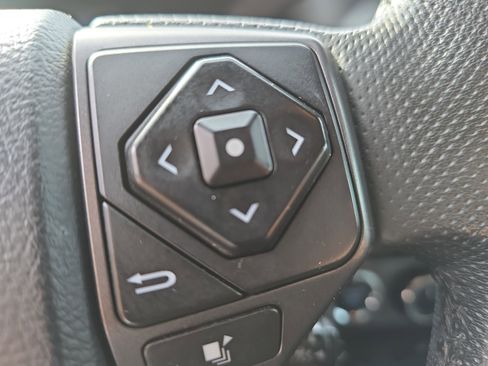 Certified 2020 Toyota Tacoma TRD Off-Road image 20