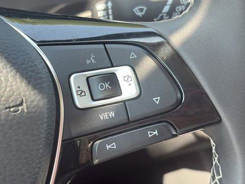 Used 2021 Volkswagen Tiguan SEL AWD/4WD image 21