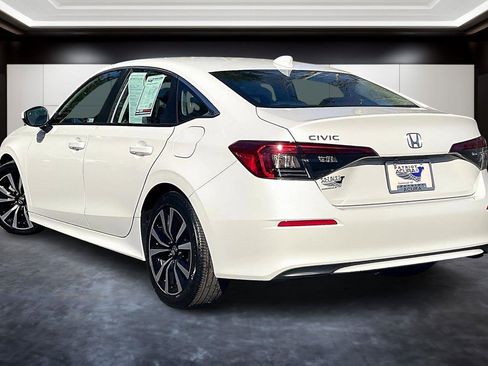 Used 2024 Honda Civic EX image 12