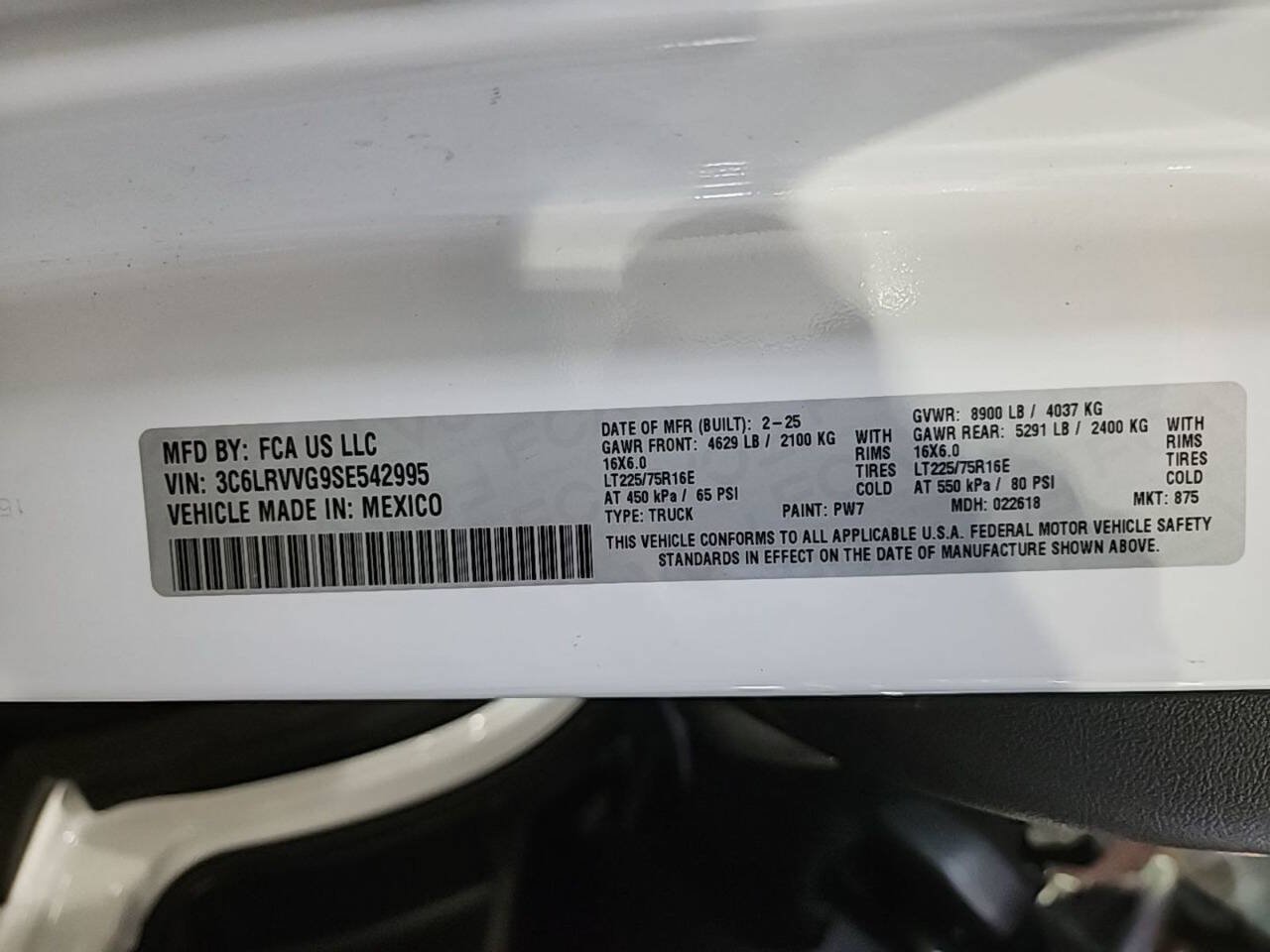 Used 2025 RAM ProMaster 2500 w/ U-Haul Equipment Group FWD image 20