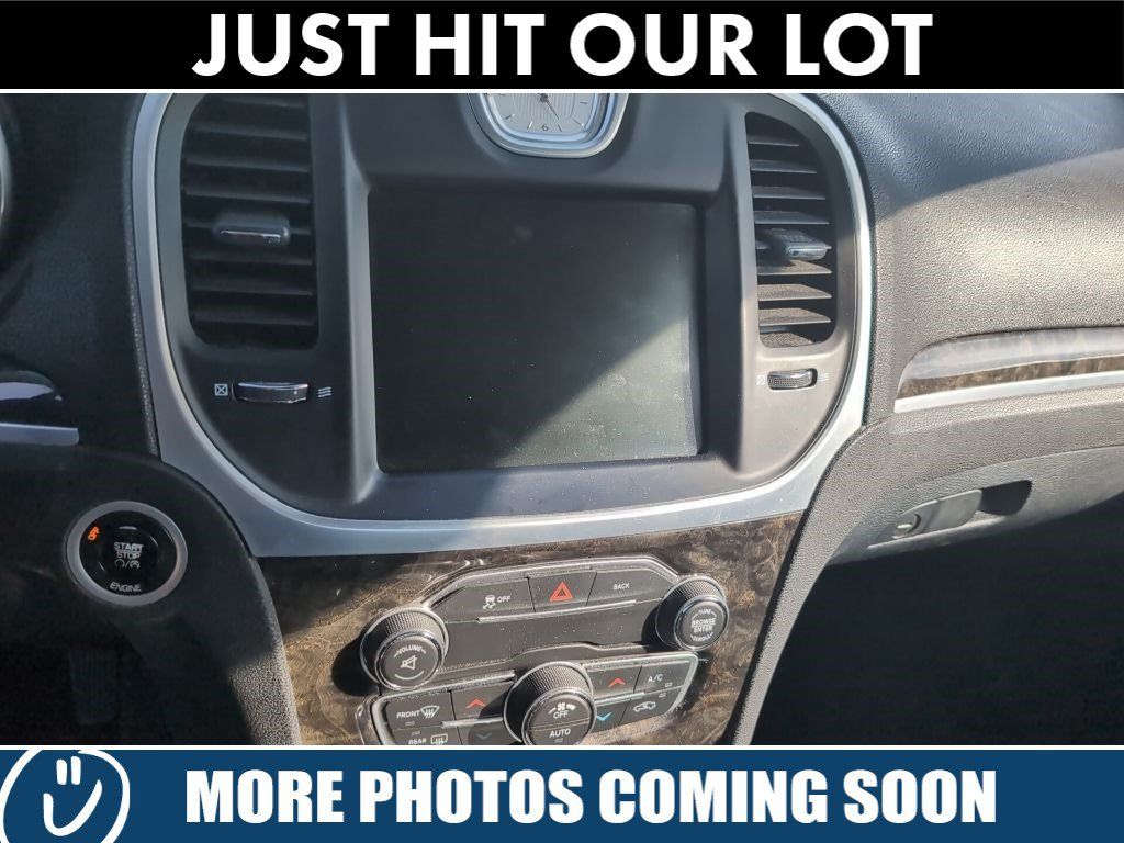 Used 2015 Chrysler 300 C RWD image 16